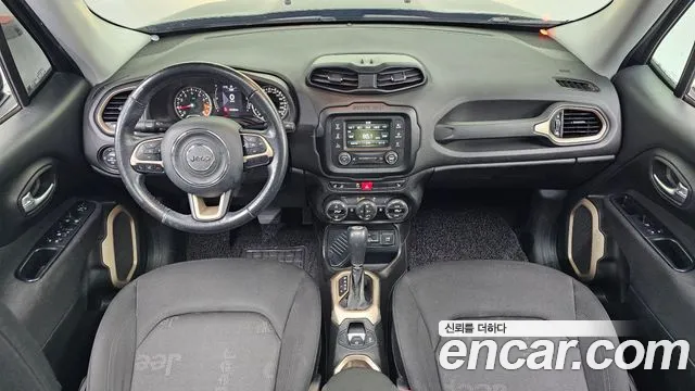 Jeep Renegade 2016 — фото 7