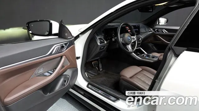 BMW i4 2024 — фото 10
