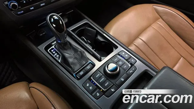 Hyundai Genesis 2015 — фото 9