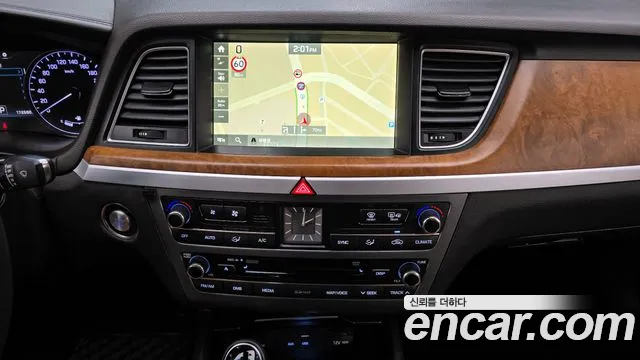 Hyundai Genesis 2015 — фото 15