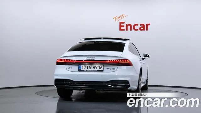 Audi A7 2021 — фото 4