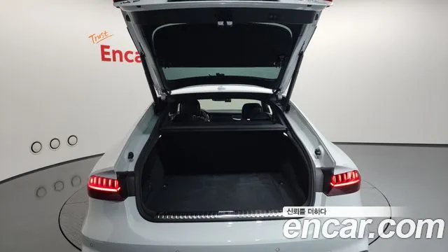 Audi A7 2021 — фото 20