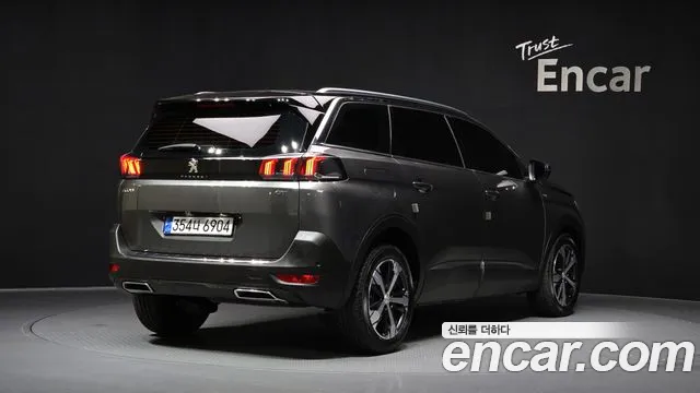 Peugeot 5008 2021 — фото 2