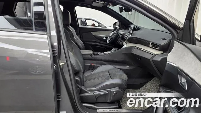 Peugeot 5008 2021 — фото 11