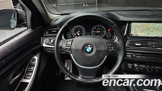 BMW 5-Series 2016 — фото 13
