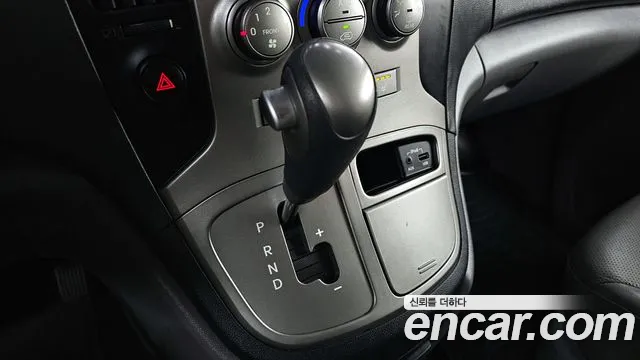 Hyundai Starex 2016 — фото 9