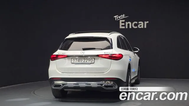 Mercedes-Benz GLC-Class 2023 — фото 4