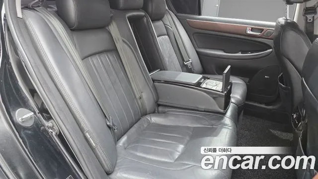 Hyundai Genesis 2012 — фото 12