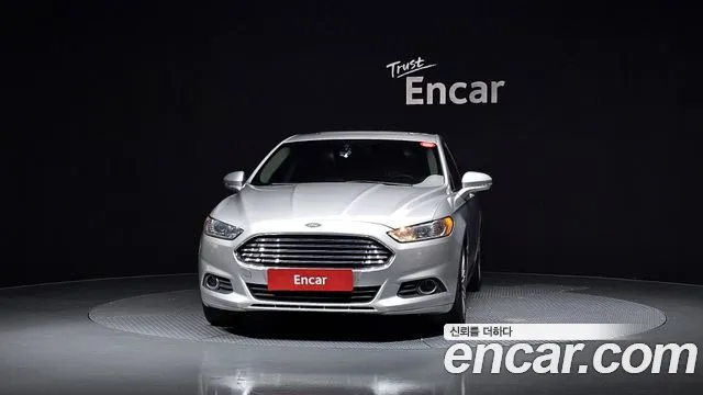 Ford Fusion 2015 — фото 3