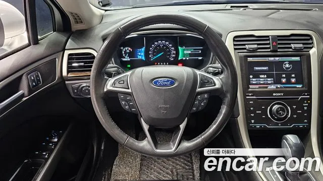 Ford Fusion 2015 — фото 13