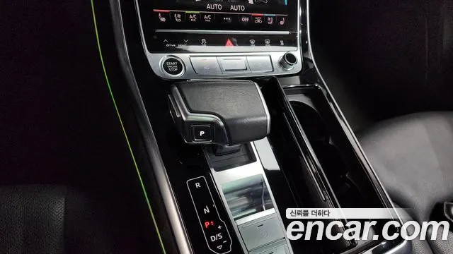 Audi Q7 2021 — фото 9