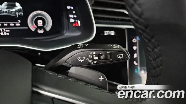 Audi Q7 2022 — фото 14