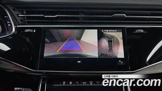Audi Q7 2022 — фото 16
