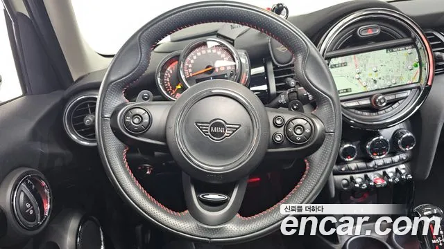 Mini Cooper 2020 — фото 12