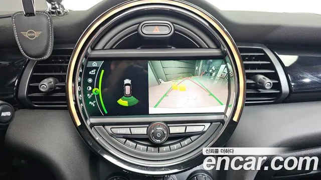 Mini Cooper 2020 — фото 14