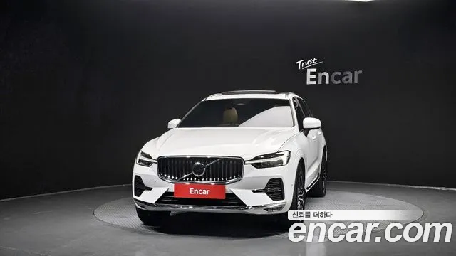 Volvo XC60 2024 — фото 3