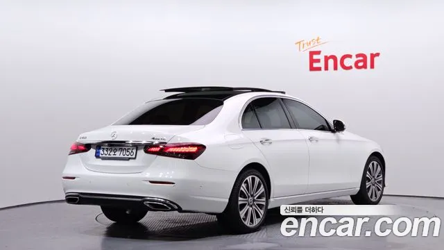 Mercedes-Benz E-Class 2021 — фото 2