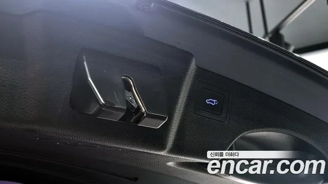 Hyundai Santafe 2016 — фото 18