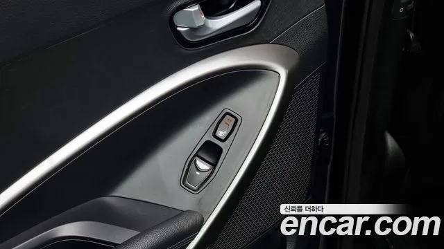Hyundai Santafe 2016 — фото 19