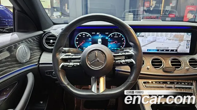 Mercedes-Benz E-Class 2021 — фото 13