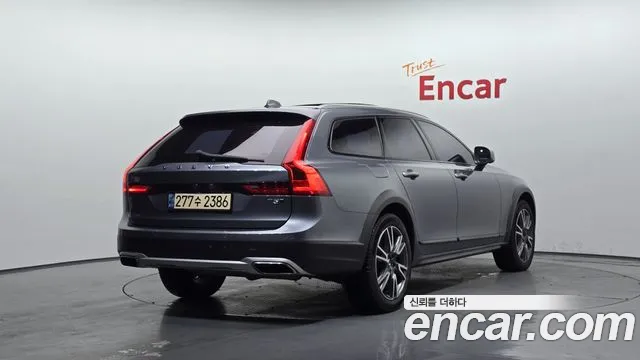 Volvo V90 2018 — фото 2