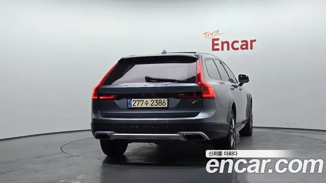 Volvo V90 2018 — фото 4