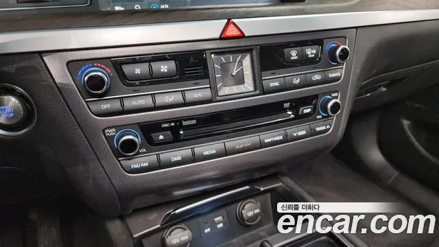 Hyundai Genesis 2015 — фото 16