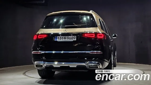 Mercedes-Benz GLS-Class 2023 — фото 4