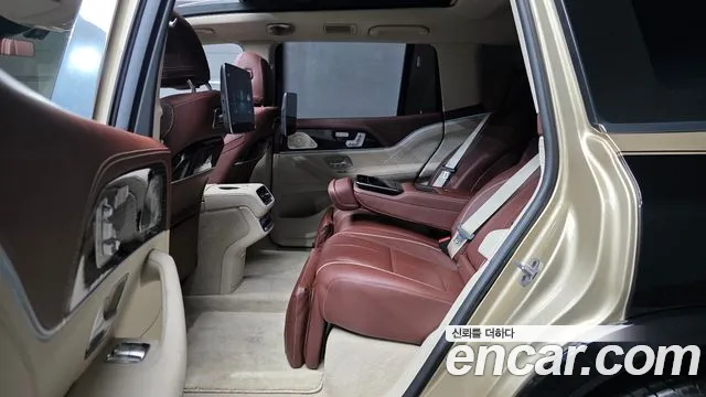 Mercedes-Benz GLS-Class 2023 — фото 12