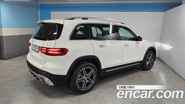 Mercedes-Benz GLB-Class 2025 — фото 3
