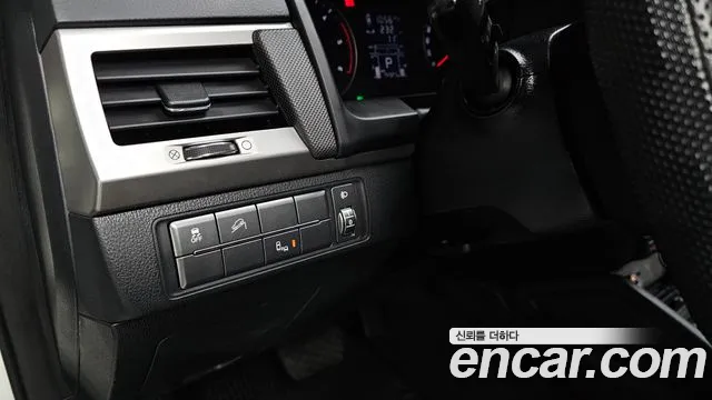 KG_Mobility_Ssangyong Rexton 2019 — фото 15
