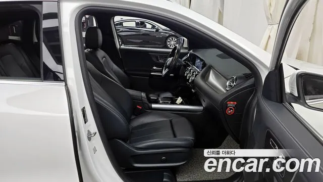 Mercedes-Benz GLA-Class 2021 — фото 11
