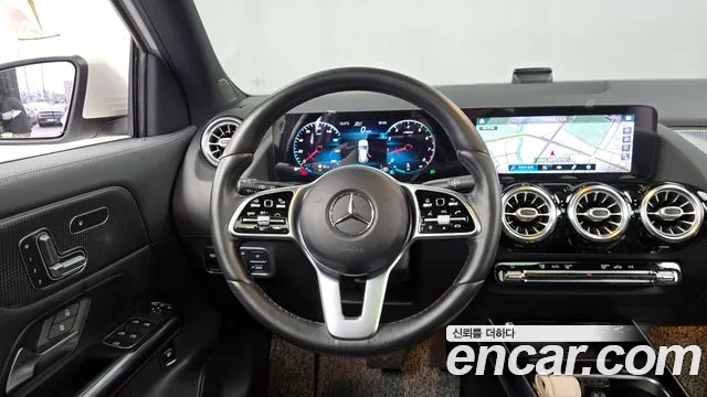 Mercedes-Benz GLA-Class 2021 — фото 13
