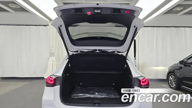 Mercedes-Benz GLA-Class 2021 — фото 20