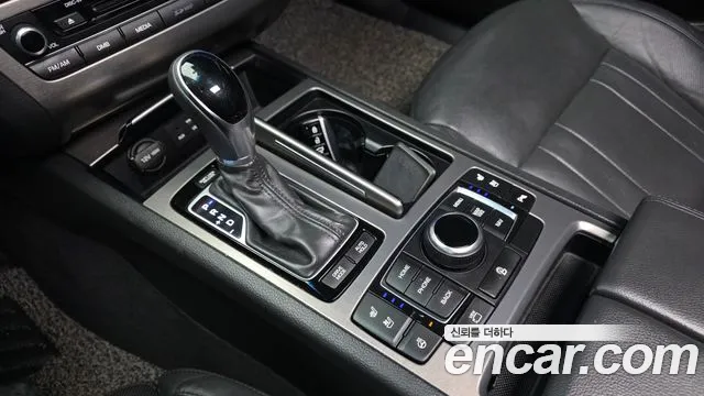 Hyundai Genesis 2016 — фото 9