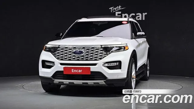 Ford Explorer 2022 — фото 2