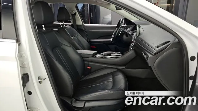 Hyundai Sonata 2022 — фото 10
