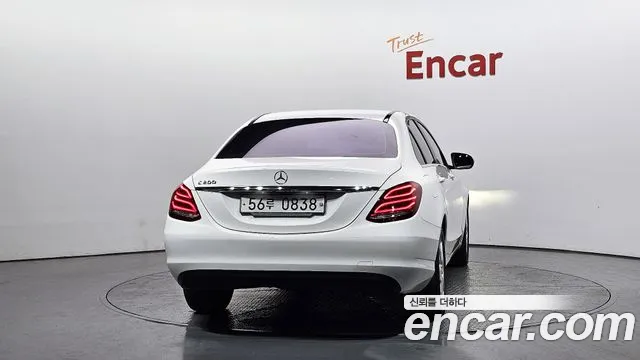 Mercedes-Benz C-Class 2016 — фото 4