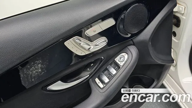Mercedes-Benz C-Class 2016 — фото 13