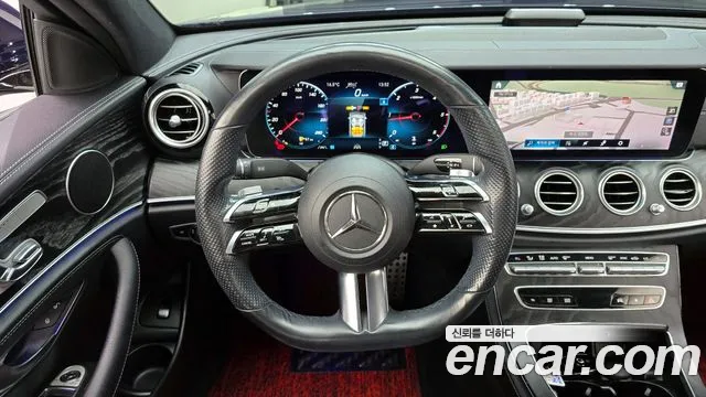 Mercedes-Benz E-Class 2021 — фото 14