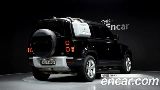 Land Rover Defender 2022 — фото 2