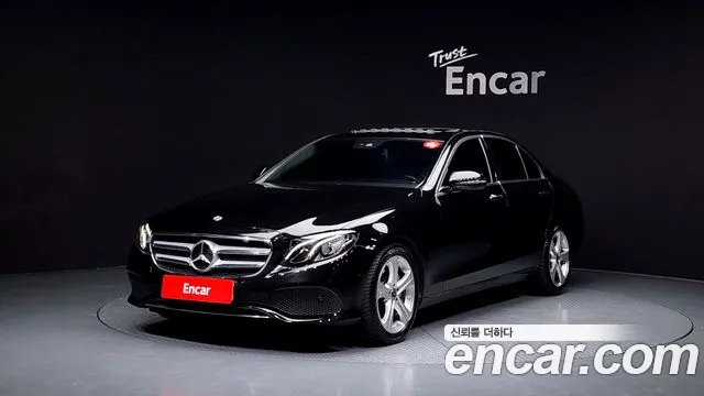 Mercedes-Benz E-Class 2017 — фото 1
