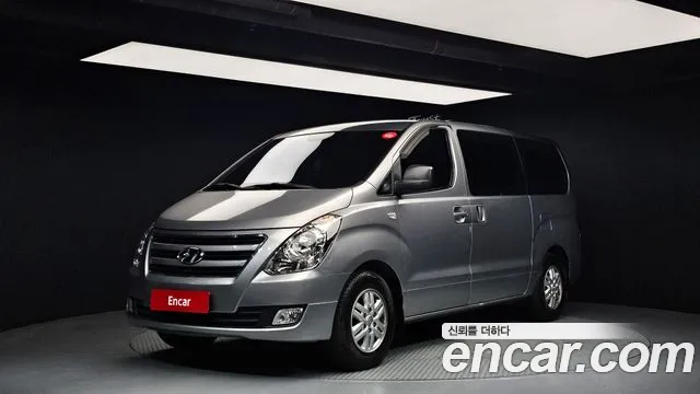 Hyundai Starex 2017 — фото 1