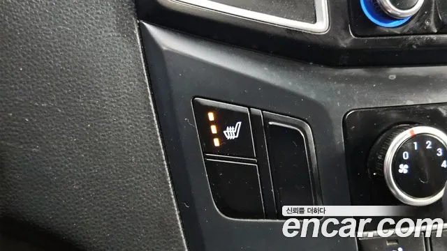 Hyundai Starex 2017 — фото 18