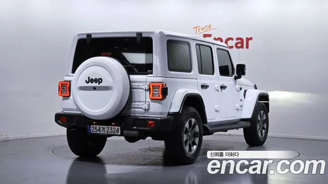 Jeep Wrangler 2019 — фото 2