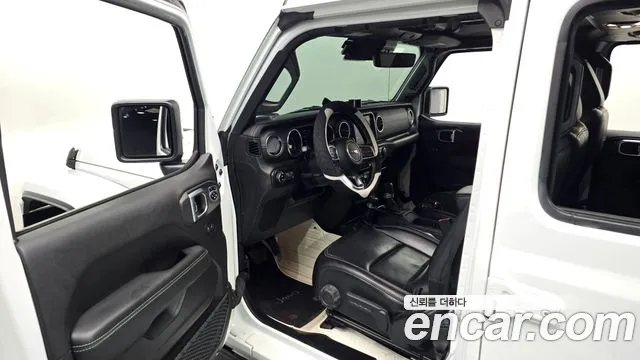 Jeep Wrangler 2019 — фото 11