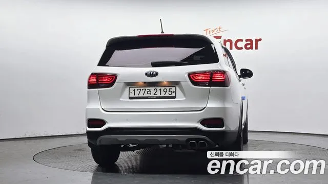 Kia Sorento 2018 — фото 4