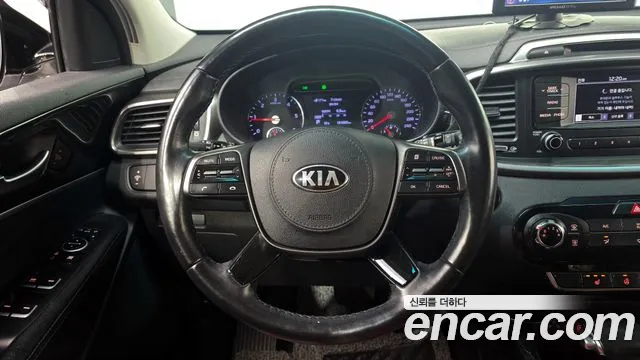 Kia Sorento 2018 — фото 13