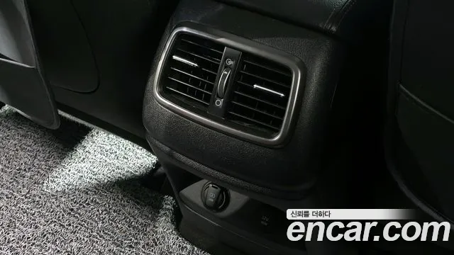 Kia Sorento 2018 — фото 19