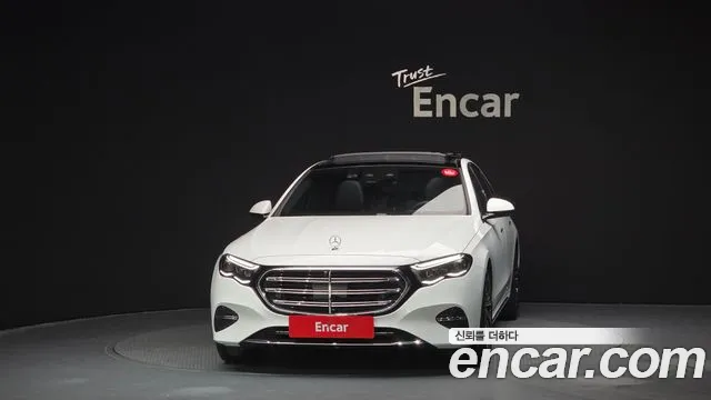 Mercedes-Benz E-Class 2025 — фото 3